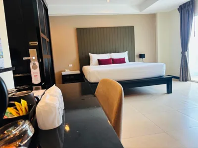 디럭스 트리플룸 — Baramee Resortel